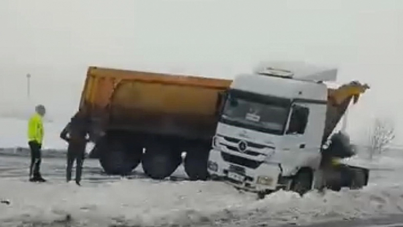 5 araç kazaya karıştı