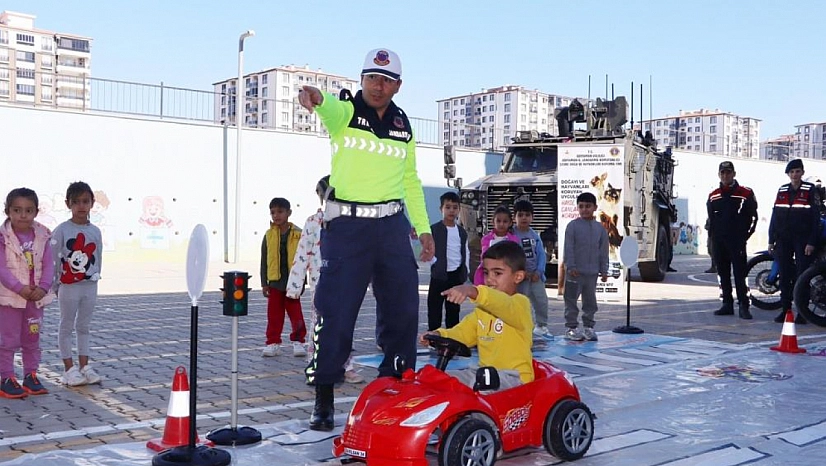 550 öğrenciye trafik güvenliği eğitimi verildi