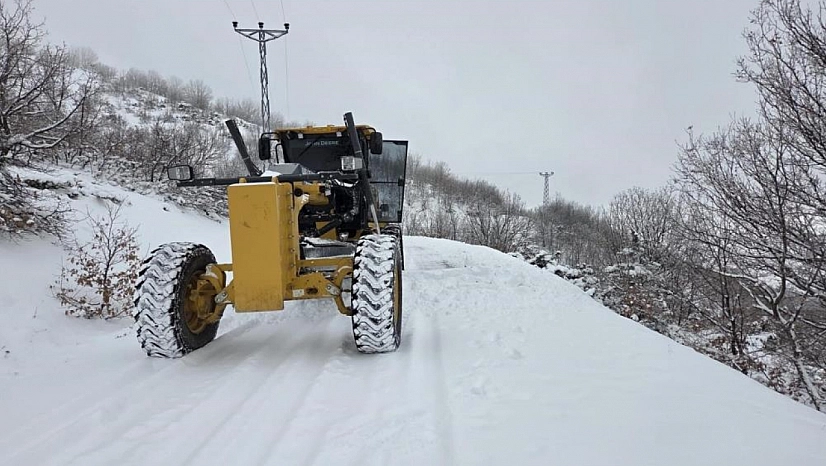 96 köy yolu ulaşıma açıldı