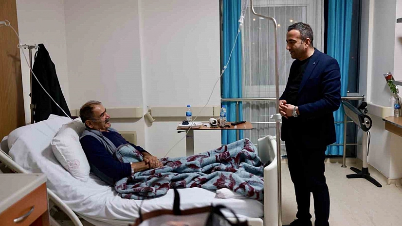 Ulutaş'tan hastalara moral ziyareti