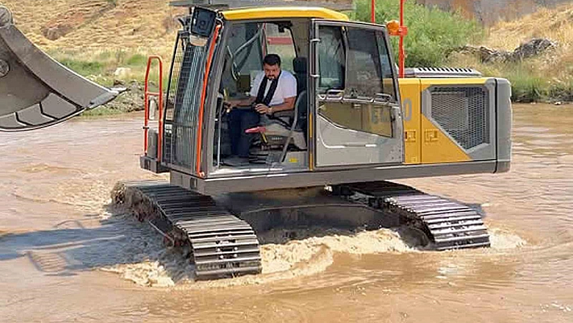 Sıtma Pınar Çayı Piknik Alanını atıklardan temizletti