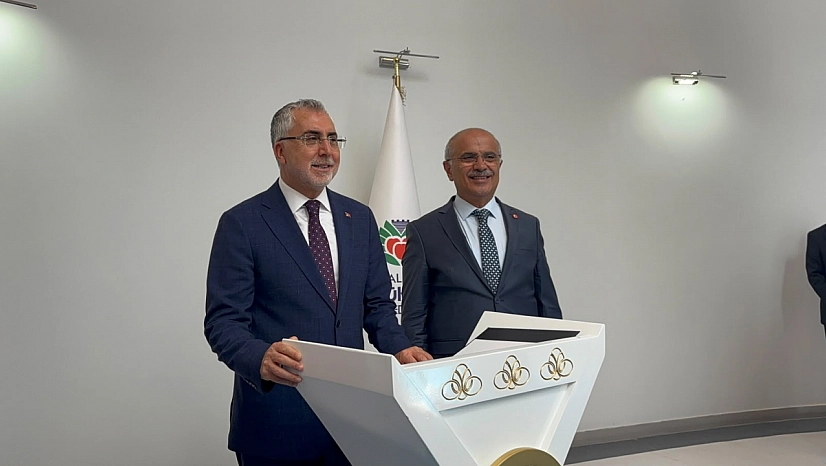 Bakan Işıkhan, Başkan Er'in projelerini övdü