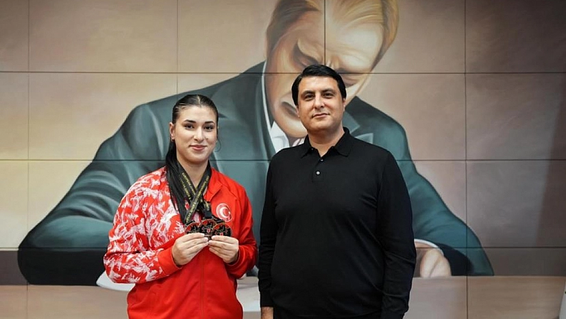 Başkan Yılmaz, Avrupa rekortmeni Büşra Çan'ı ağırladı