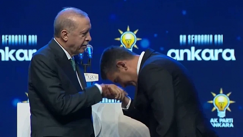 CHP'den istifa etti! Erdoğan'ın elini öptü