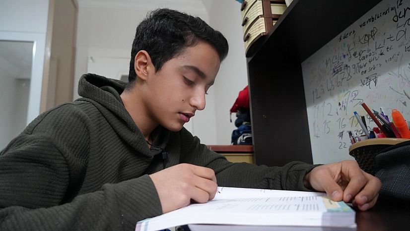 Depremde 6 kişilik aileden sadece o hayatta kaldı