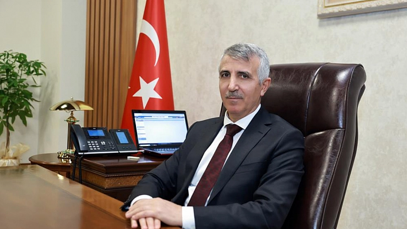 Depremler paniğe neden oldu! Vali'den ilk açıklama geldi