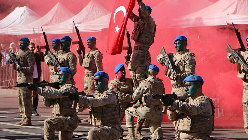 Diyarbakır'da cumhuriyet kutlaması