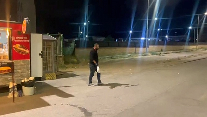 Esnafın en ilginç müşterisi tilki oldu