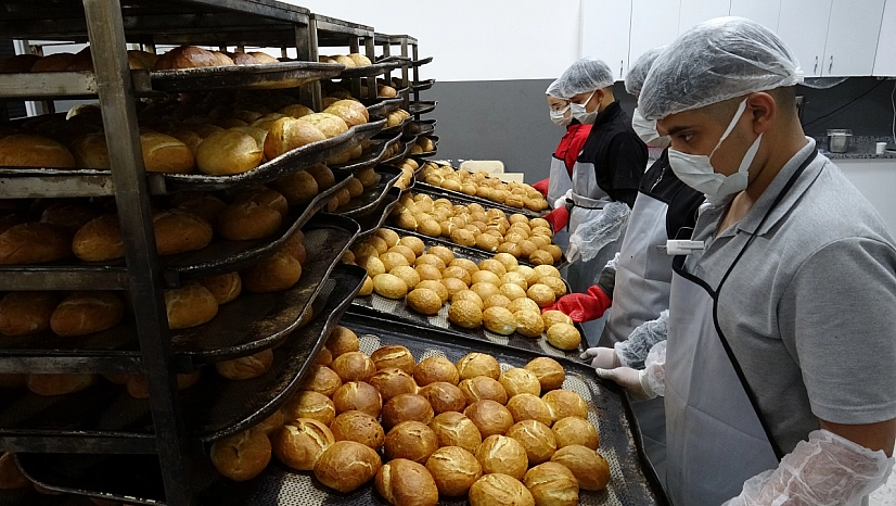 Fabrika gibi çalışan lisenin yıllık cirosu 1,5 milyon