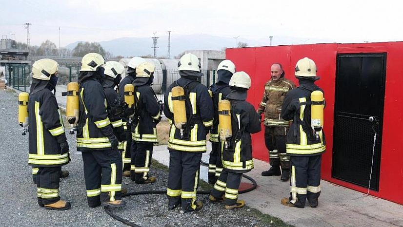 Geleceğin itfaiyecileri saha eğitiminde