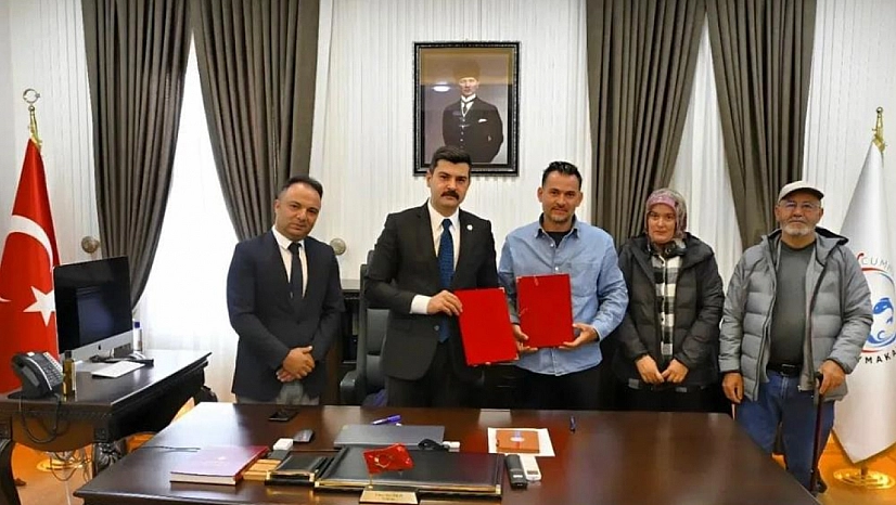 Hayırseverlerden öğrencilere burs desteği