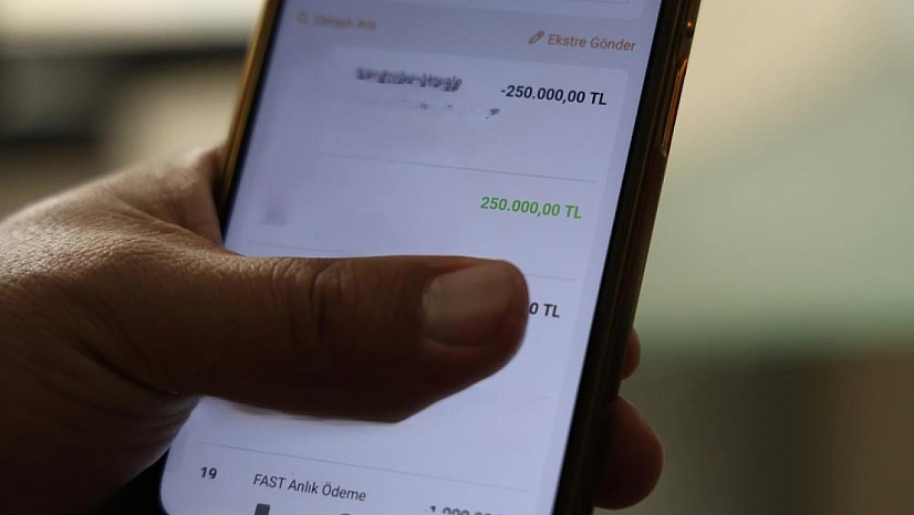 Hesabına yanlışlıkla yatırılan parayı iade etti
