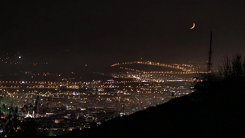 Hilal ay görsel şölen sundu