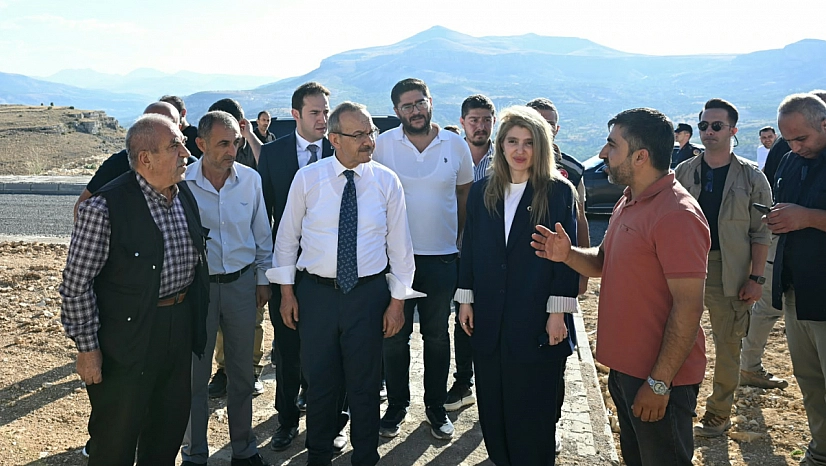 Vatandaşın yüzü gülüyor: 3 bin 951 konut teslim edildi