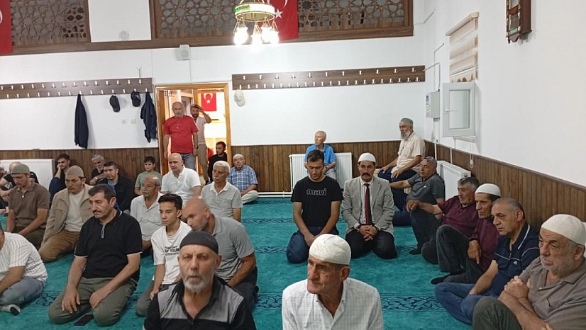 İmam başlattı, 10 haftadır cami dolup taşıyor