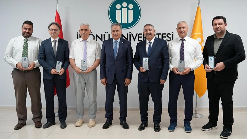 Malatya'da yılın en iyilerine plaket!