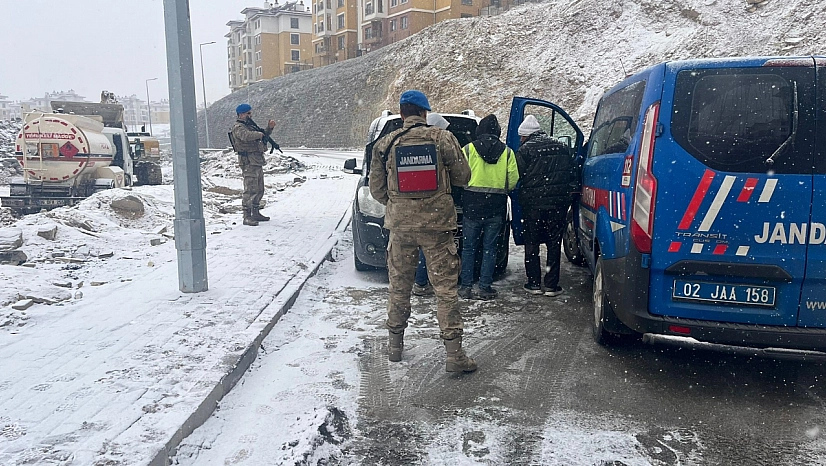 Jandarma vatandaşın güvenliği için nöbette