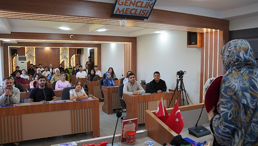 Kahta Belediyesi Gençlik Meclisi'nden anlamlı buluşma