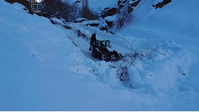 Karla mücadele çalışmaları aralıksız sürüyor