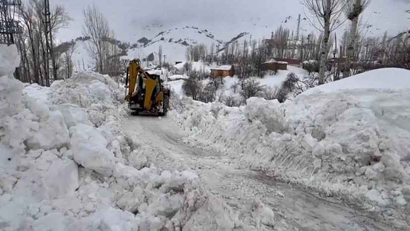 Karla mücadele çalışmaları aralıksız sürüyor