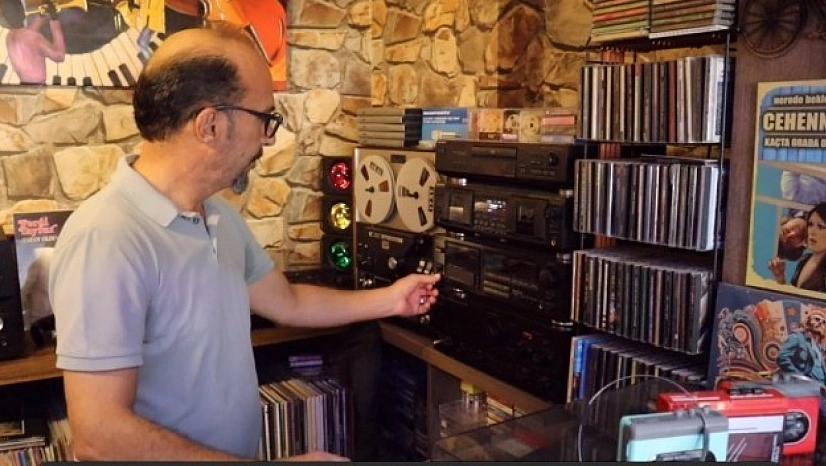 Geçmişin sesi bugünün modası oldu! Gençler dinliyor, yaşlılar tamamlıyor