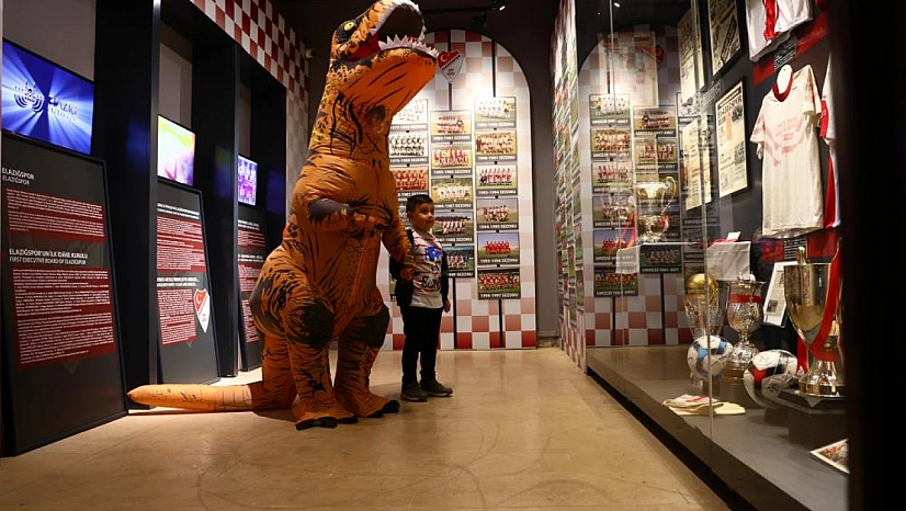 Kent Müzesi'nde dinozor sürprizi