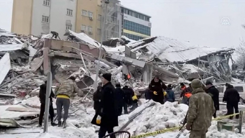 Malatya'da 16 Kişinin Öldüğü Otel Davası Ertelendi: Adalet Bilirkişiyi Bekliyor!