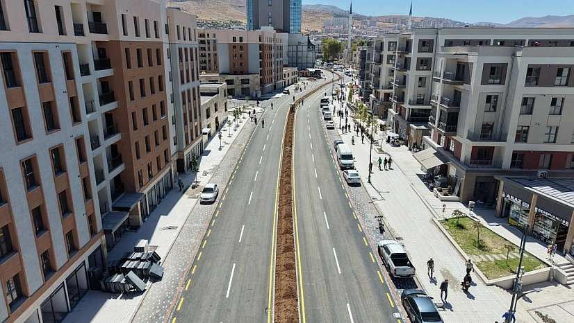 Malatya'da akıllı kavşak dönemi: Kışla-Akpınar yolu trafiğe açıldı