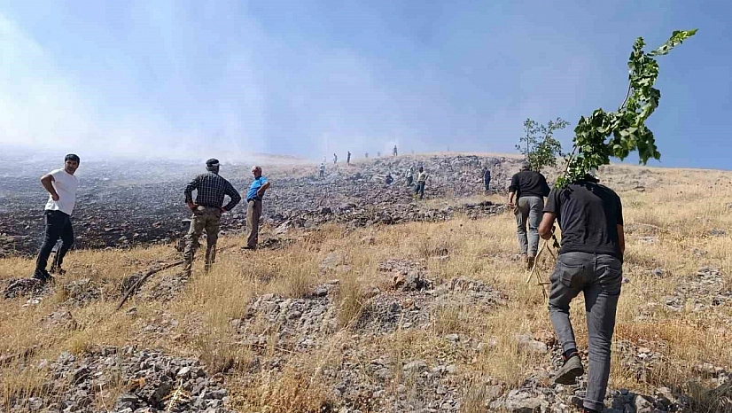 Son dakika | Malatya'da anız yangını: Alevler dağlık alana yayıldı!