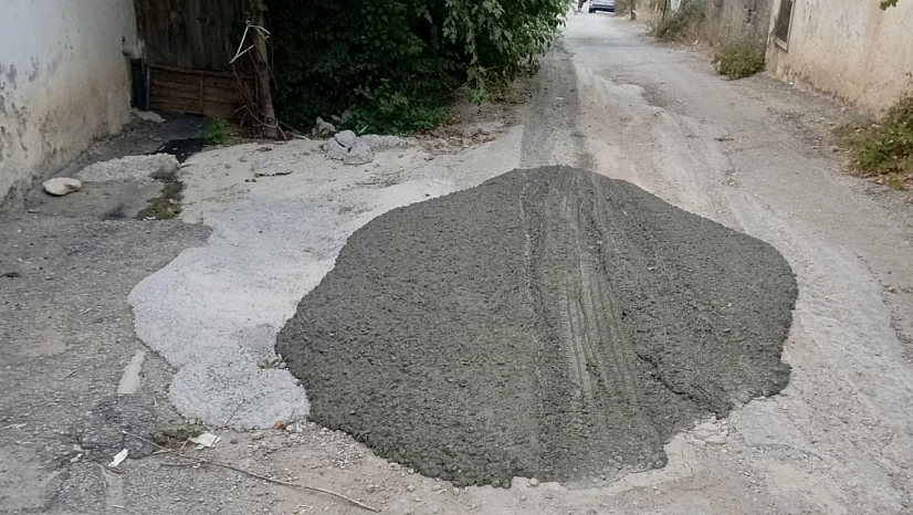 Malatya'da beton mikseri sokağa harç döküp kaçtı! 'Denetleyen yok mu?'