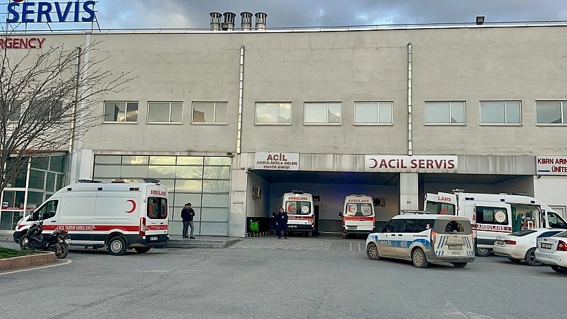 Malatya'da bıçaklar konuştu: Kavgada yaralanan iki genç hastaneye kaldırıldı