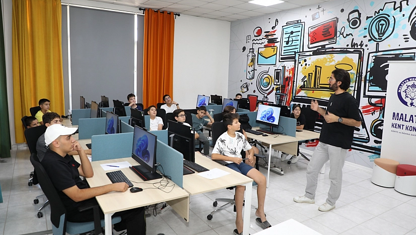 Malatya'da çocuklar için robotik kodlama eğitimi başladı