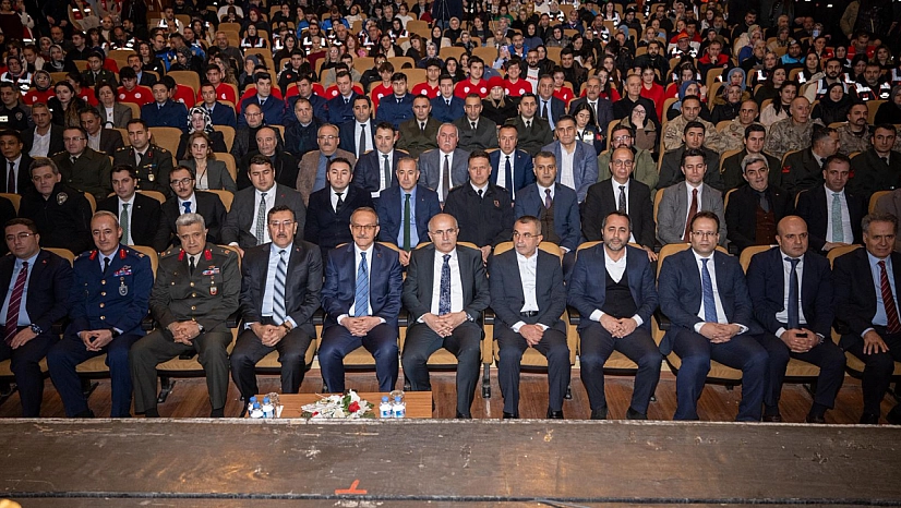 Malatya'da deprem şehitleri 3'üncü yılında dualarla anıldı