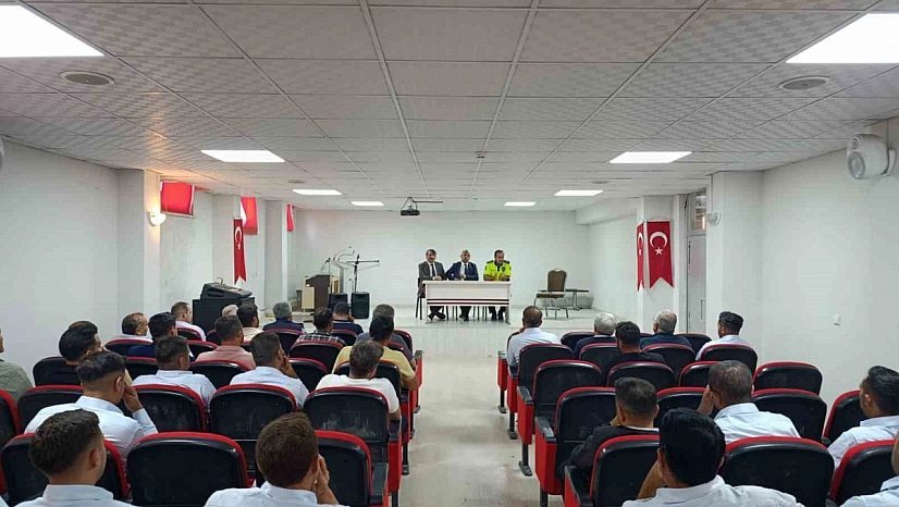 Malatya'da Okul Servisi Sürücülerine Trafik Güvenliği Eğitimi