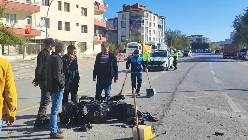 Malatya'da Trafik Kazası: Hafriyat Kamyonu ile Motosiklet Çarpıştı