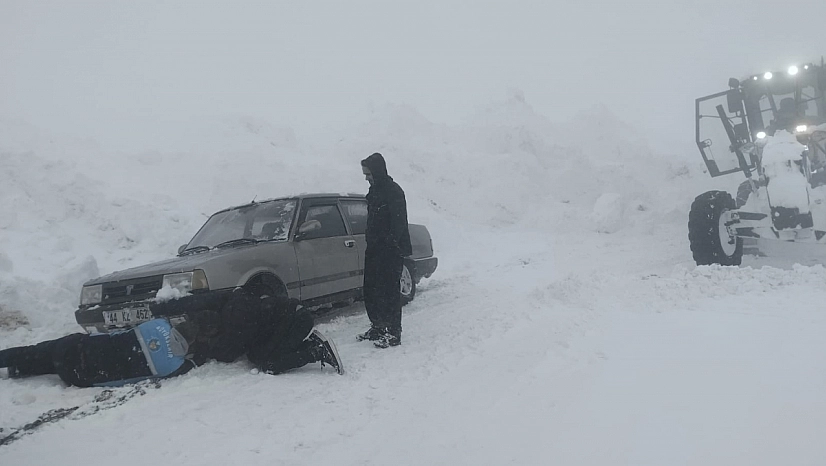 Malatya'da yoğun kar mesaisi: 10 ilçede çalışmalar sürüyor!