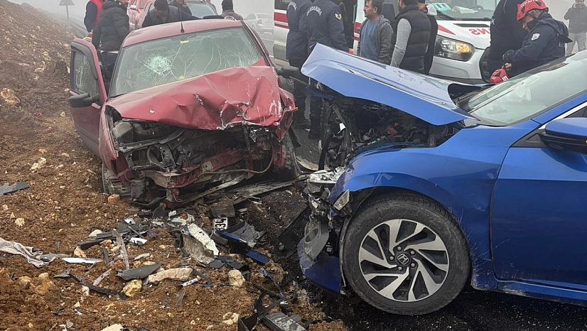Malatya Darende Yolunda İki Araç Kafa Kafaya Çarpıştı: 5 Yaralı