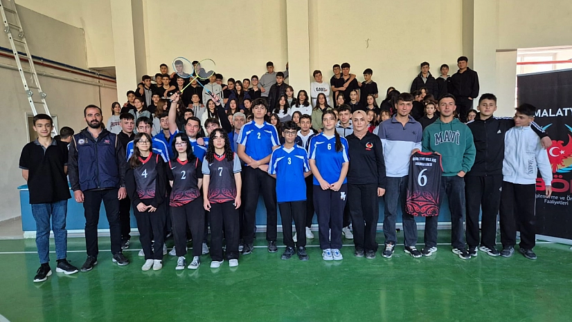 Malatya Emniyeti'nden örnek proje: Gençler sporla bütünleşti