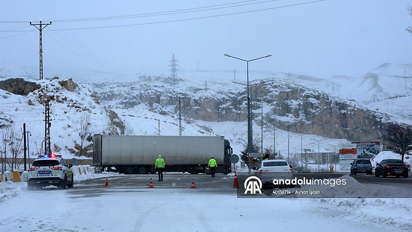 Malatya-Kayseri yolu ulaşıma kapandı