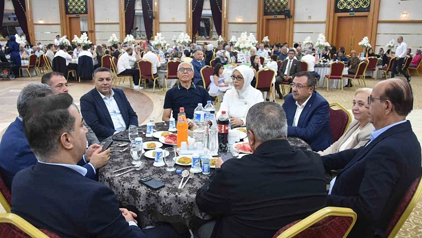 Malatya protokolünü buluşturan düğün