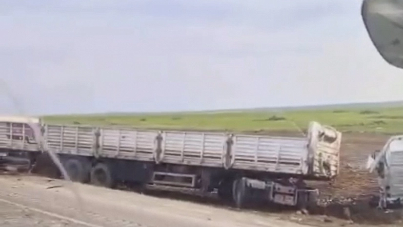 Mardin'de iki tır çarpıştı: 2 yaralı