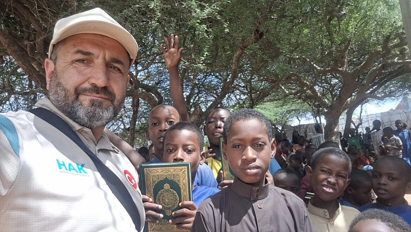 Mazlumların sofrasına bayram bereketi taşındı