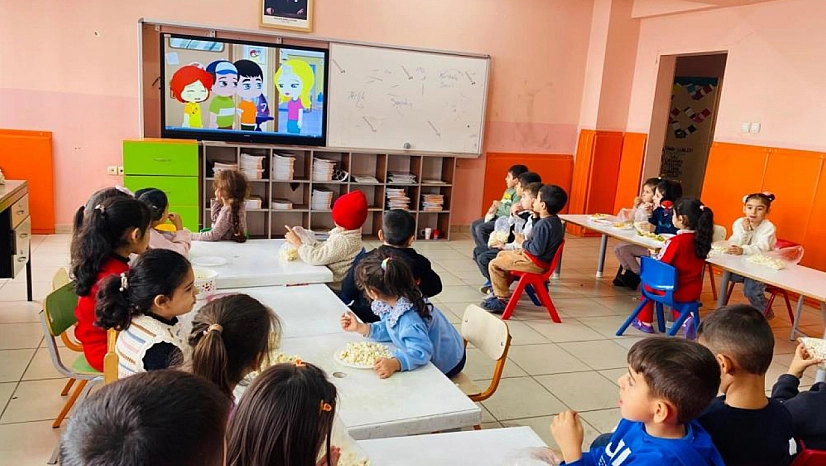 Minikler dostluk için buluştu