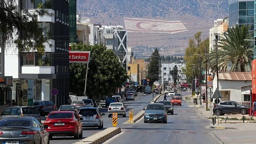 Öğle saatlerinde açık alanda çalışmak 10 gün süreyle yasaklandı