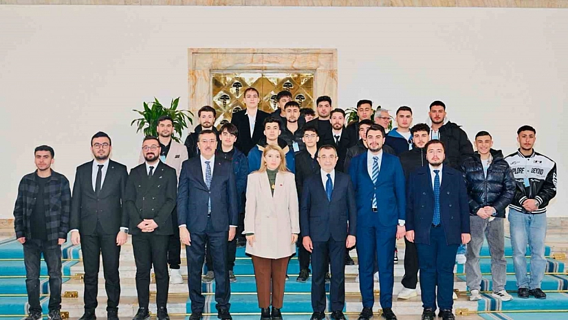 'Bayrağımıza uzanan kirli eller hesap verecek'