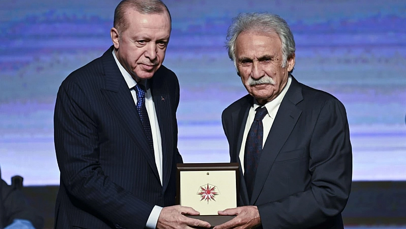 Prof. Dr. Işık'a Erdoğan'dan ödül