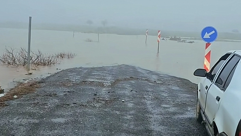 Sağanak yağış hayatı olumsuz etkiledi