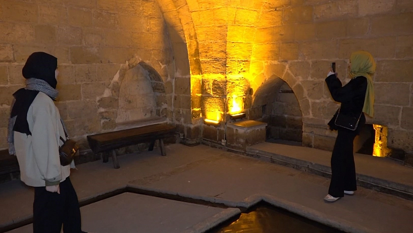 Tarihi kasteller fotoğraf tutkunlarını cezbediyor