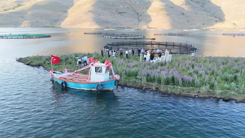 Tescilli doğa harikasında ilk nikah kıyıldı