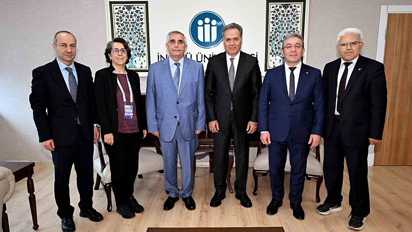 Kongre heyetinden Rektör Akpolat'a ziyaret